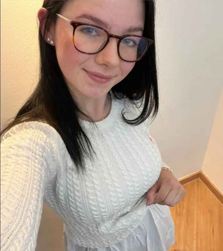a classy dress to impress picture 1 of 1
