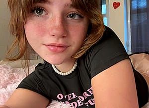 wondering if my face is actually cute for a college girl'
