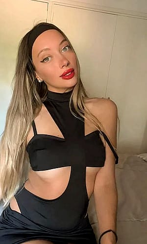 does this dress make me look sexy?'