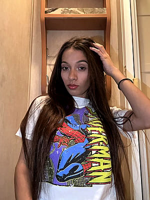 Be honest, do you think I’m hot?'
