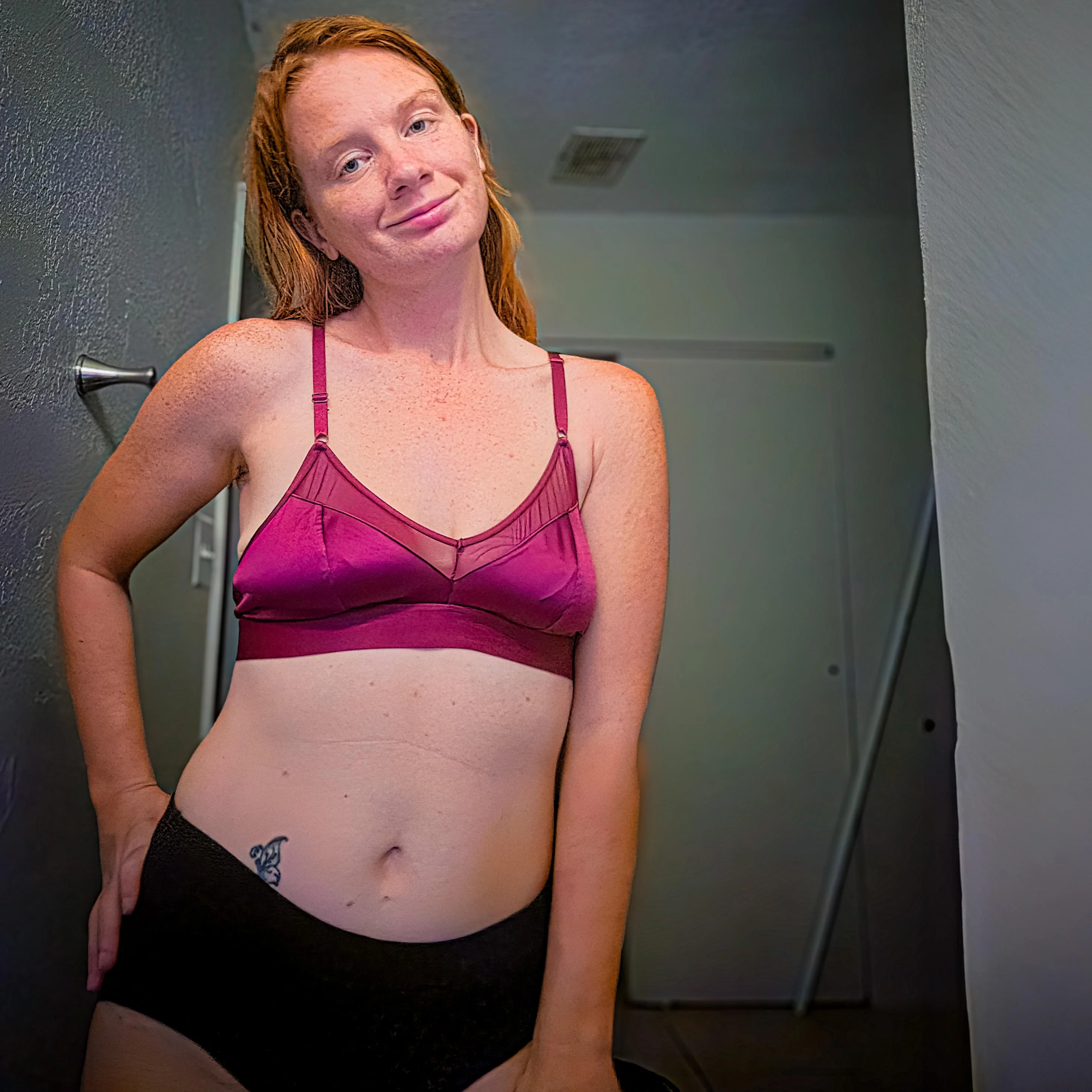 fancy a cozy night in with me?🍿 picture 1 of 1