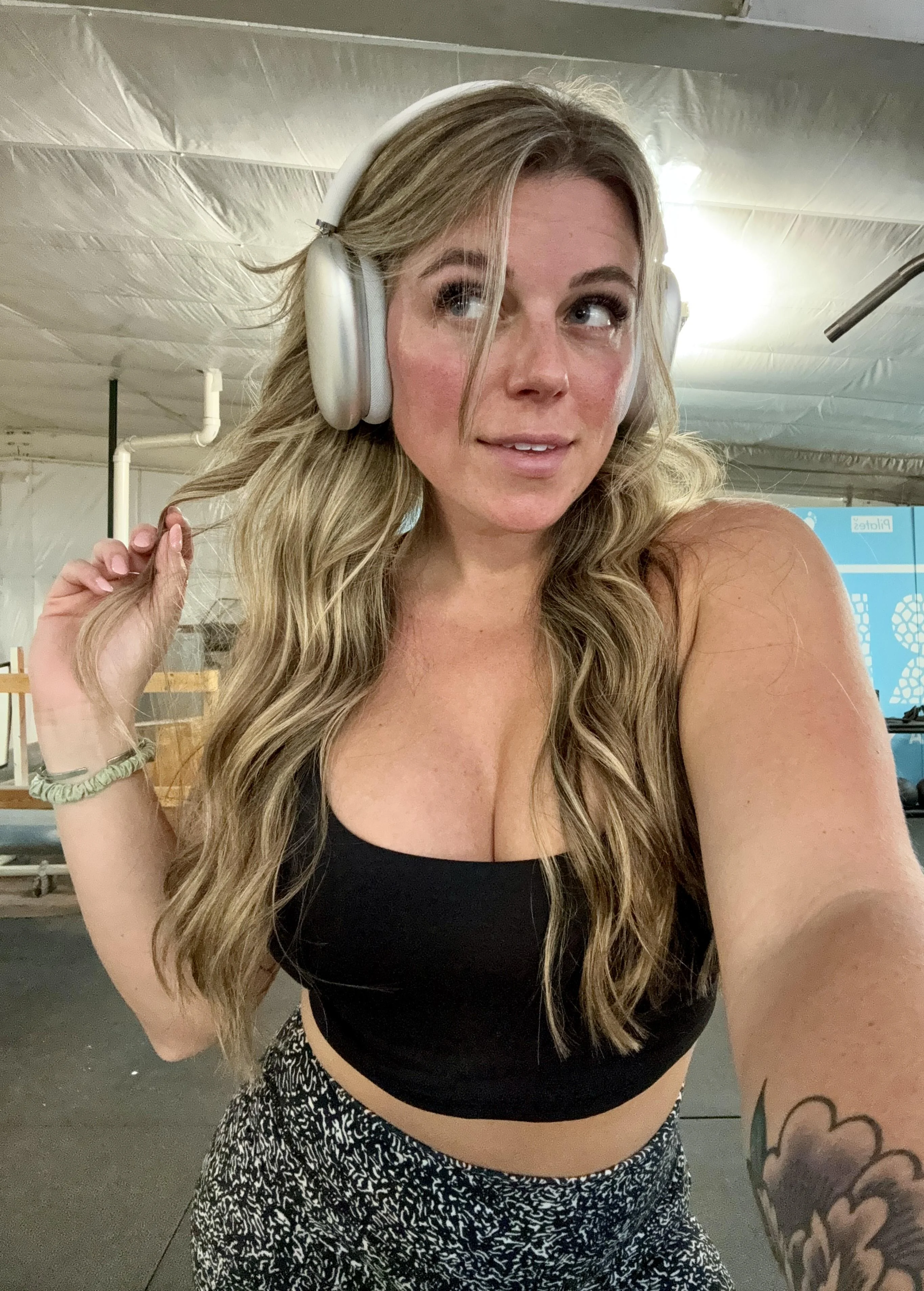 Hot enough to be your gf? picture 1 of 1