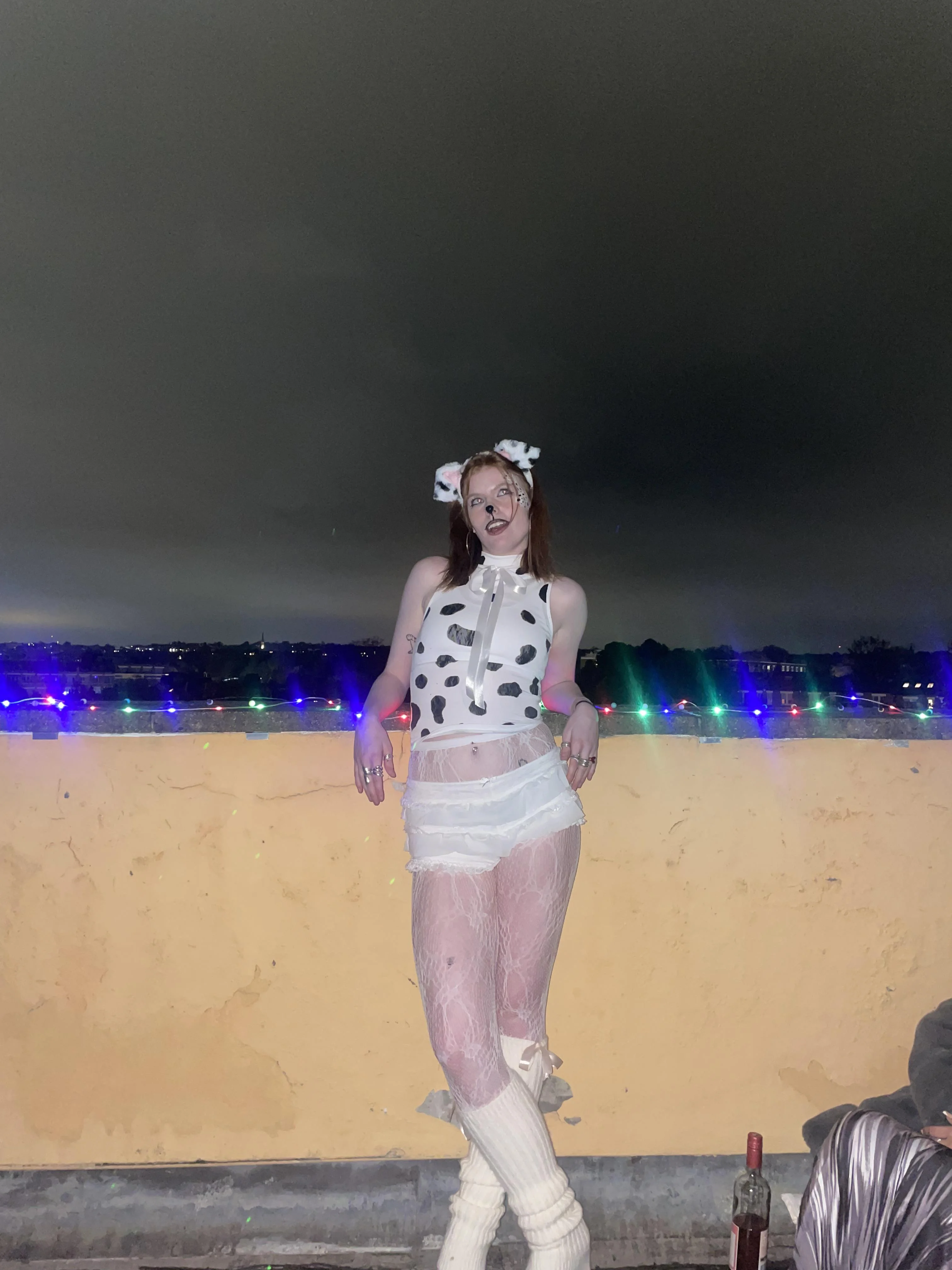 Do I look sexy on this outfit? picture 1 of 1