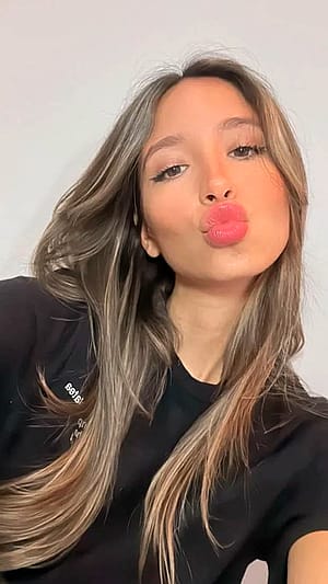 elegant and ready for a kiss'