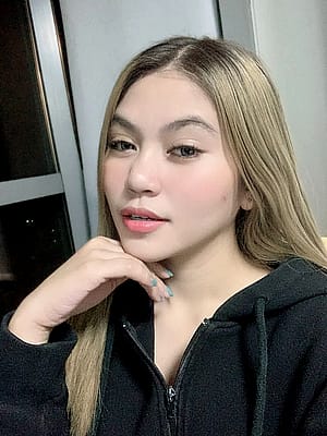 Am I hot for a 18 year old Asian girl?'