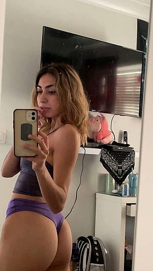 I don't know if I'm sexy, but I sure know how to tease 😉'