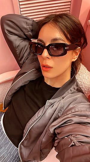 Women with sunglasses are always sexy'