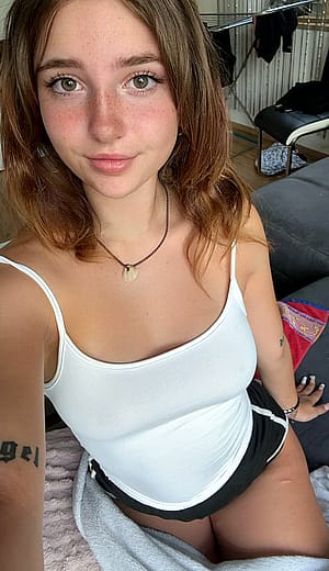 f18 am i hot? be honest'