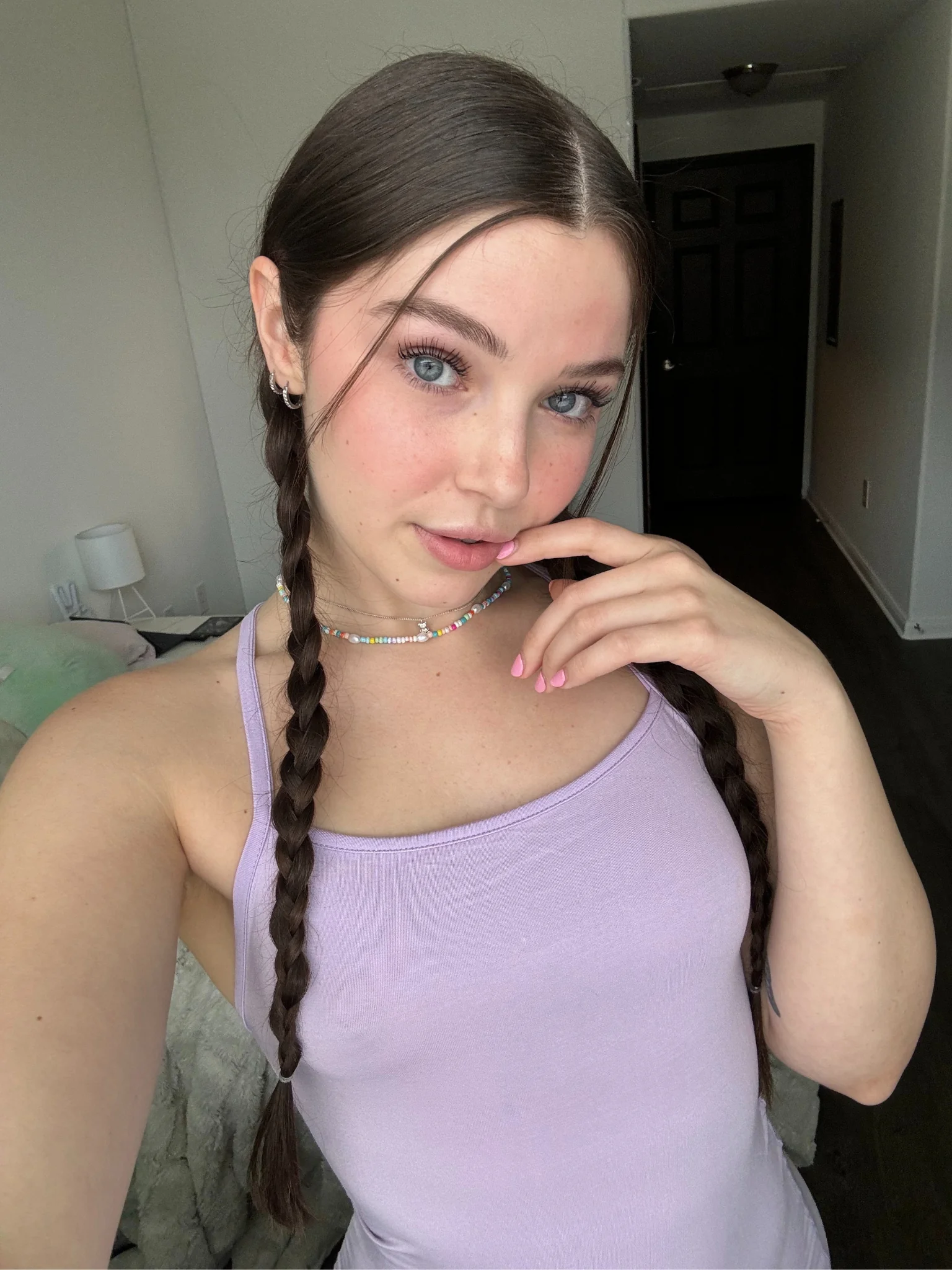 Do you think the color of this dress fits me picture 1 of 1