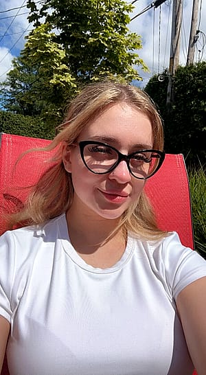 Am I hot in direct sunlight?'
