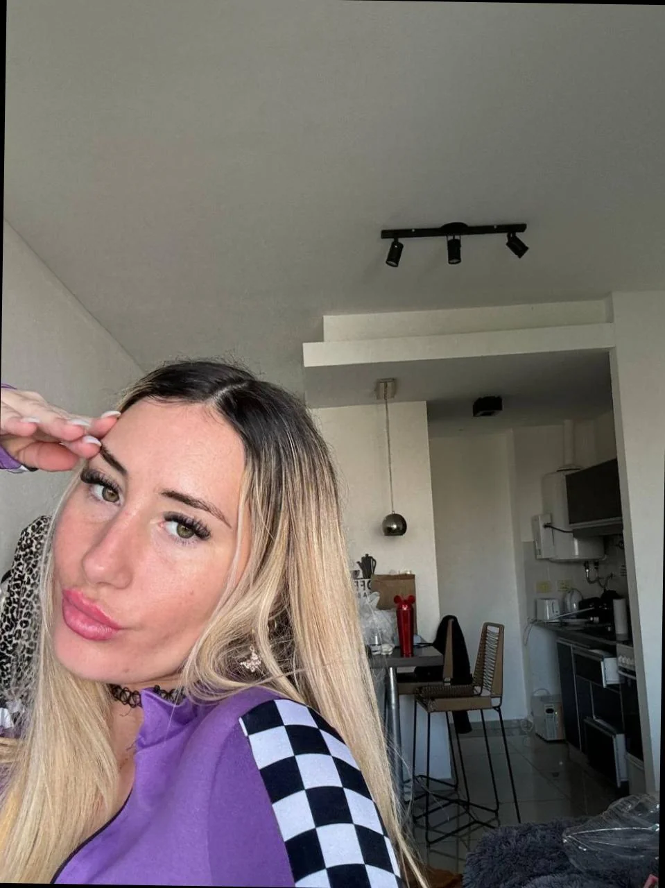 Do I look good enough for you baby? picture 1 of 1