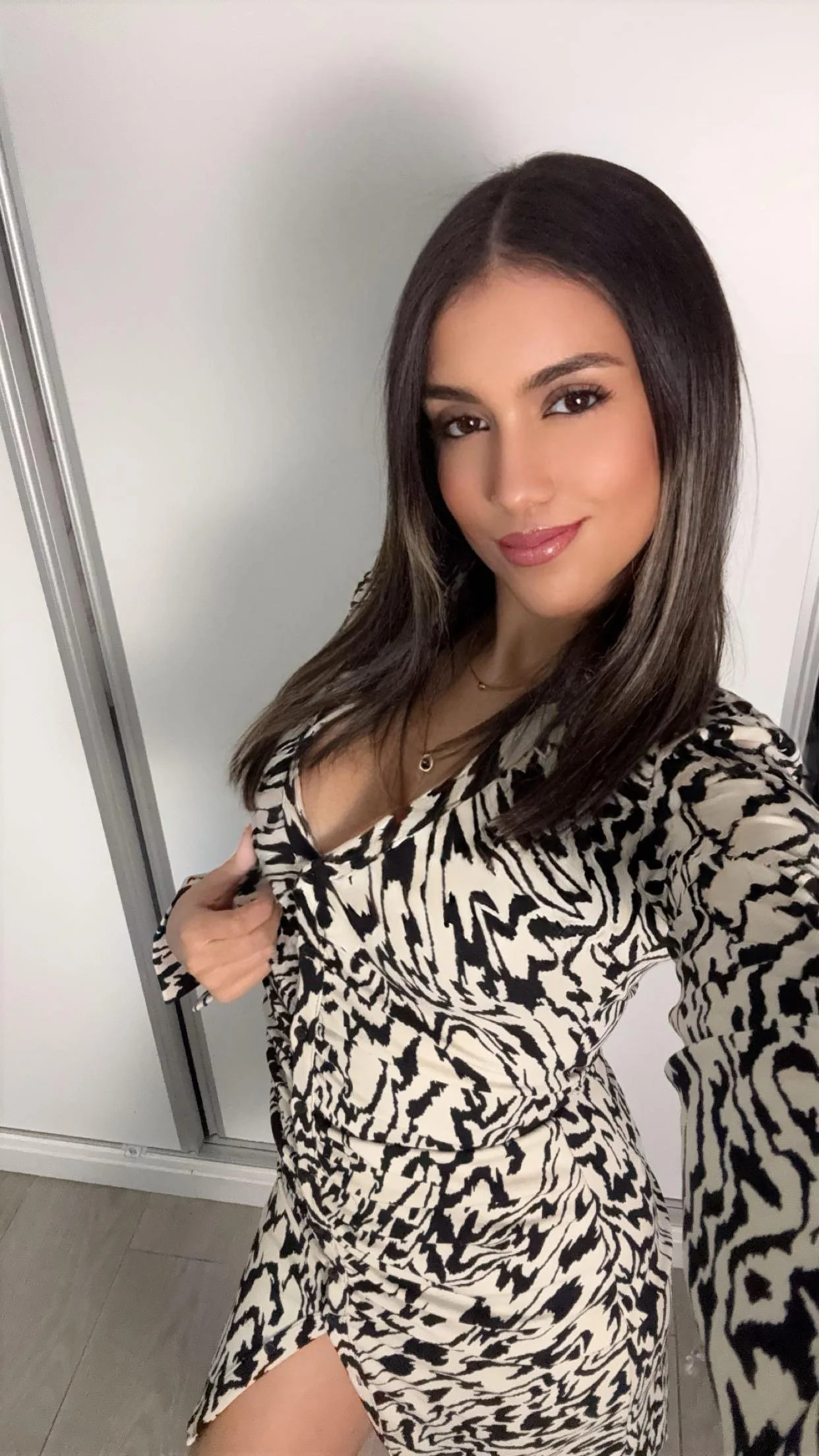 Am I dressed enough for the occasion? picture 1 of 1