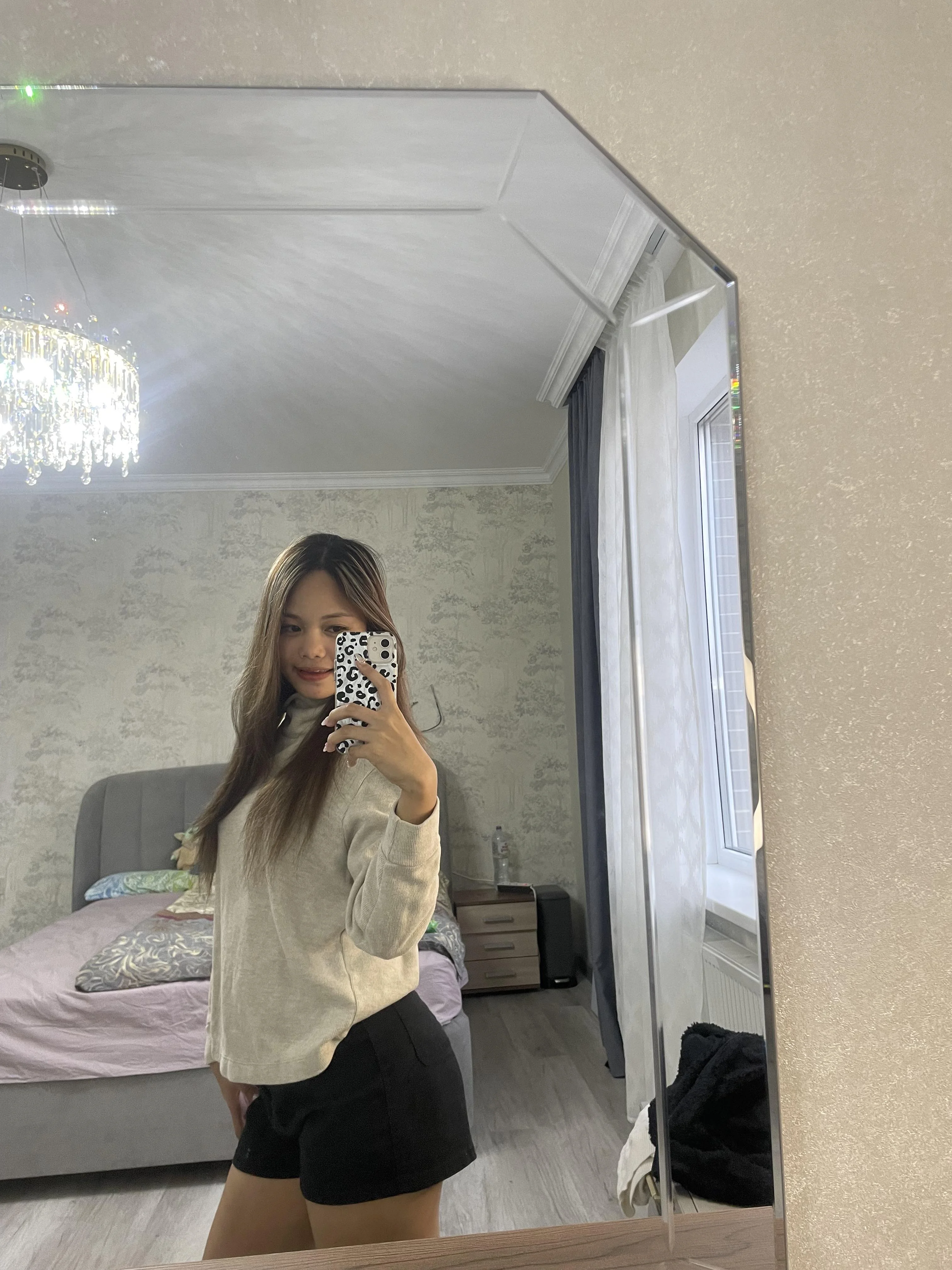 considered classy? and yes im cold🥺 picture 1 of 1
