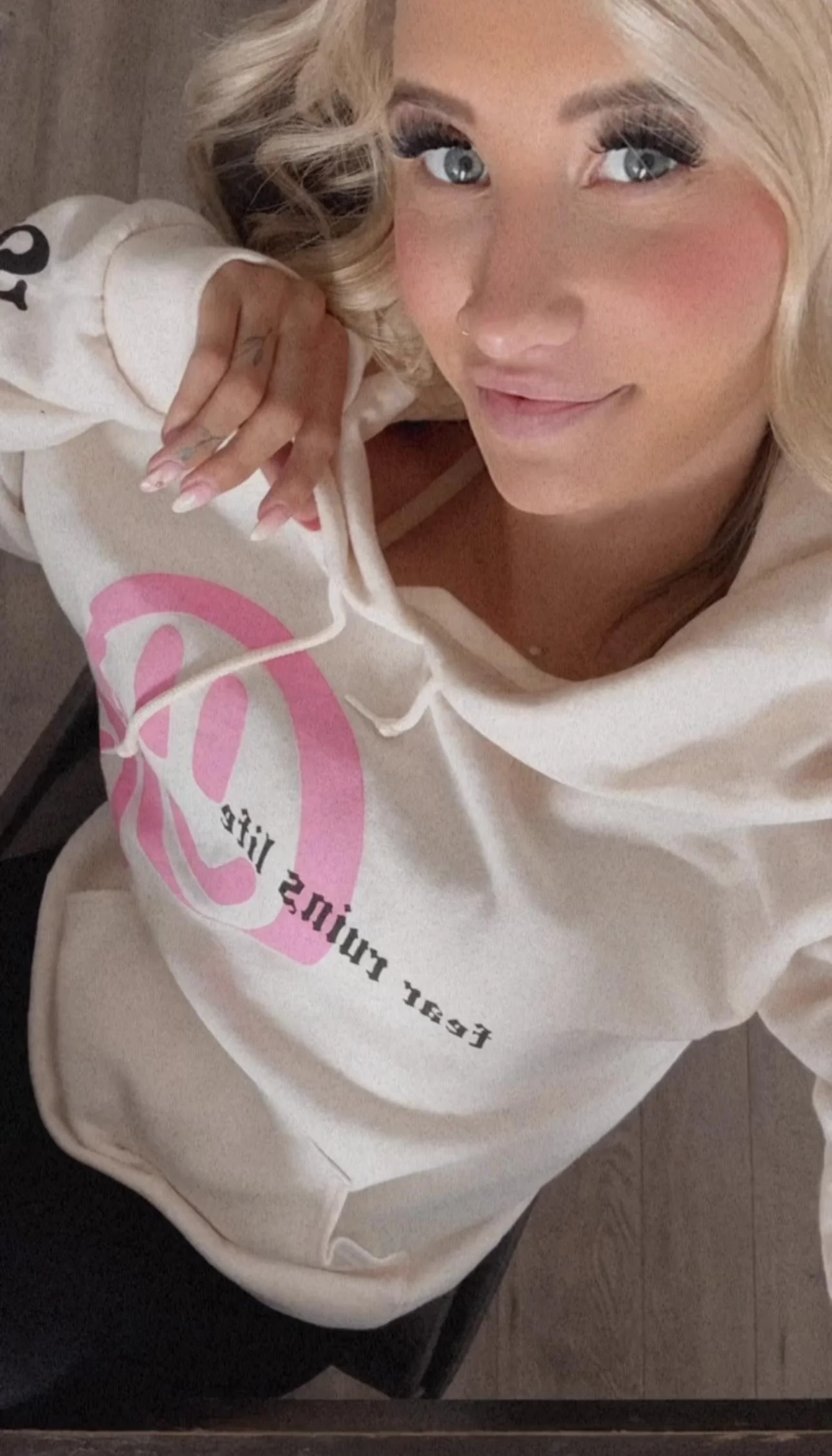 Petite and blonde, hot? picture 1 of 1