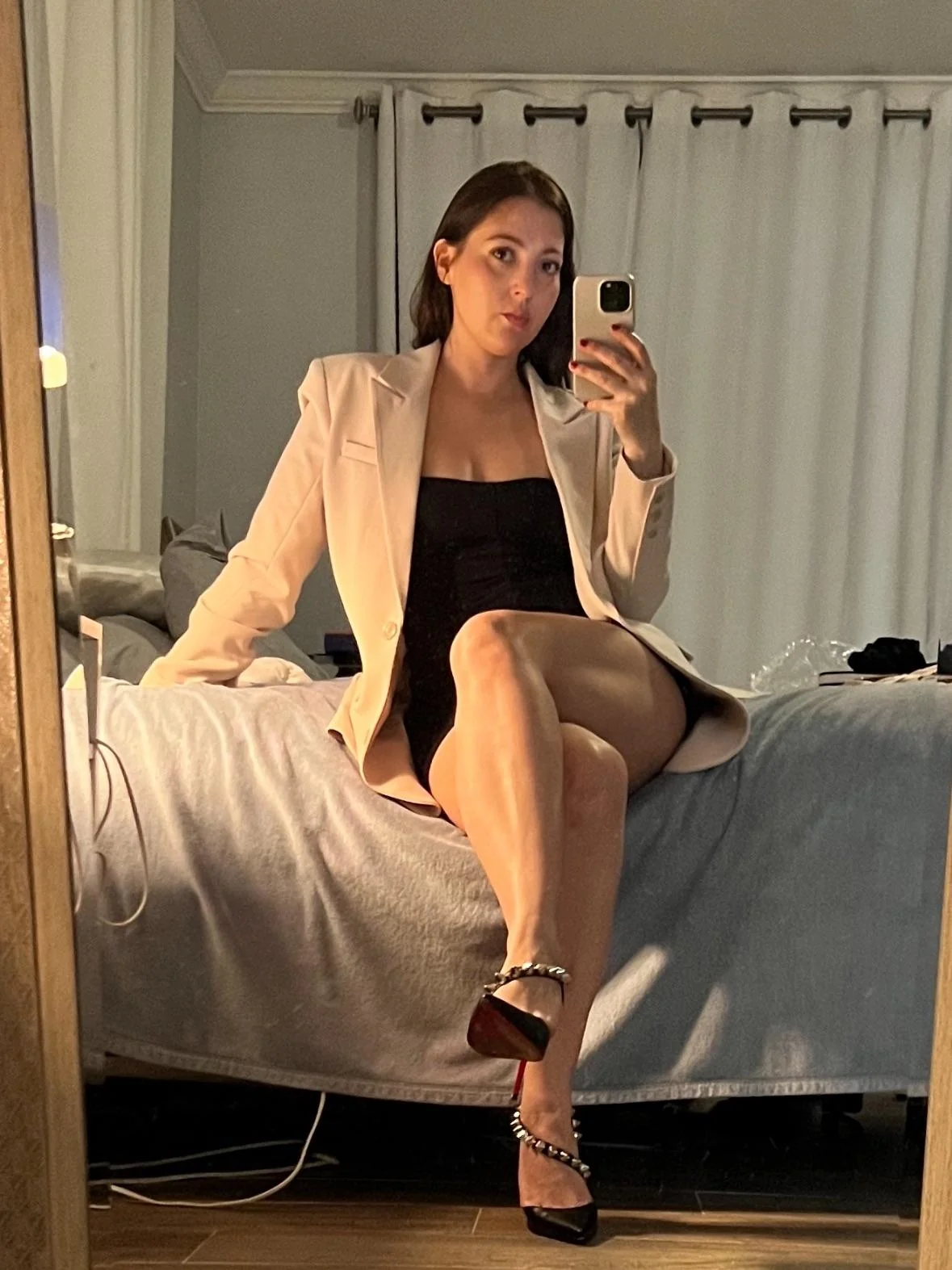 Do I look sexy for work? picture 2 of 2