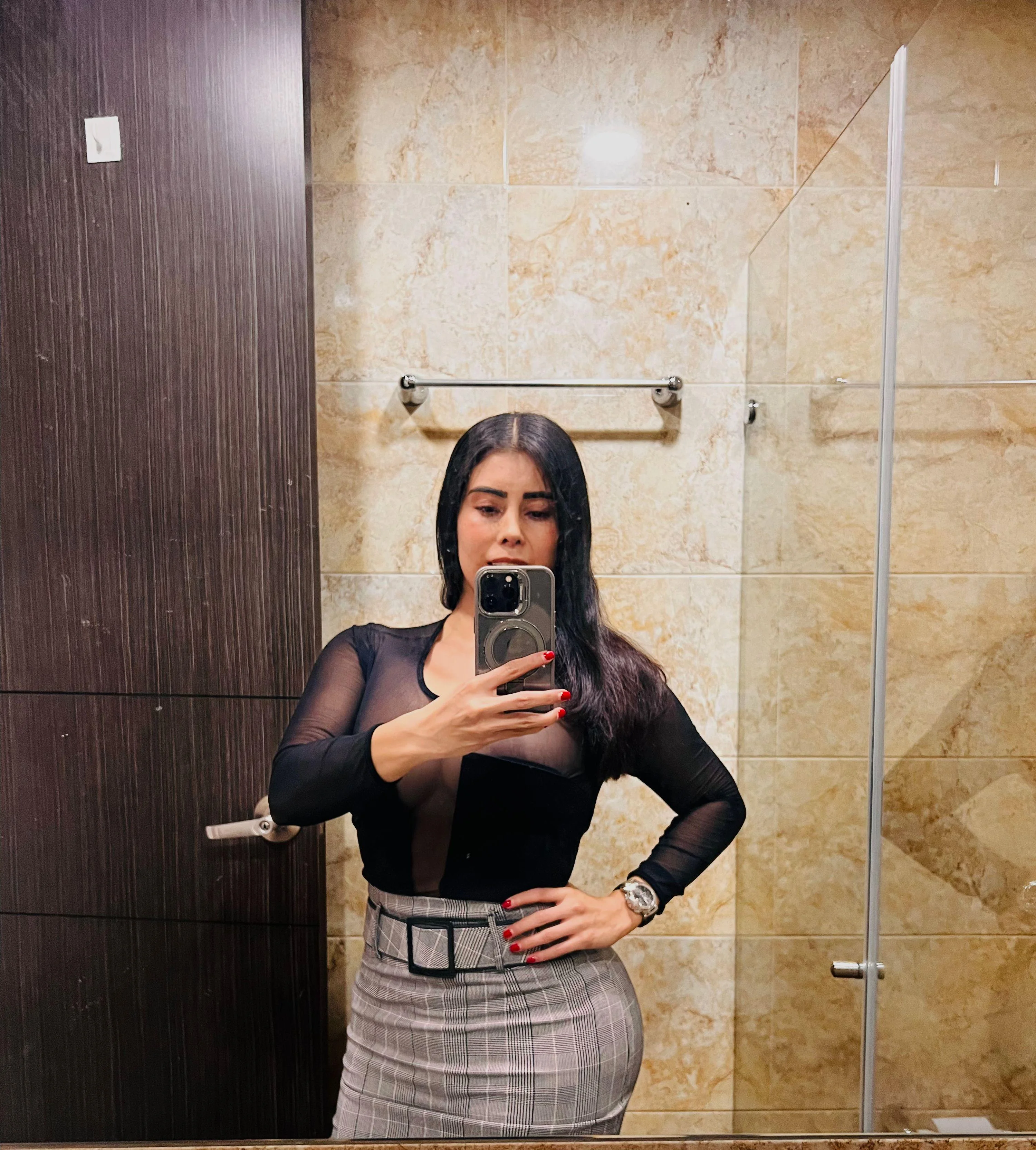 About to go out on a lovely dinner alone! picture 1 of 1