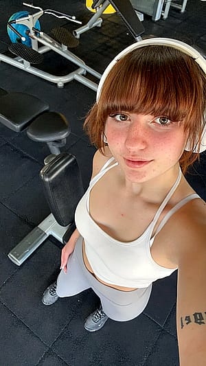f18 am i hot? be honest'