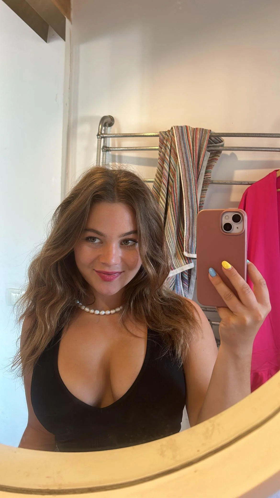 black is always a classy choice picture 1 of 1