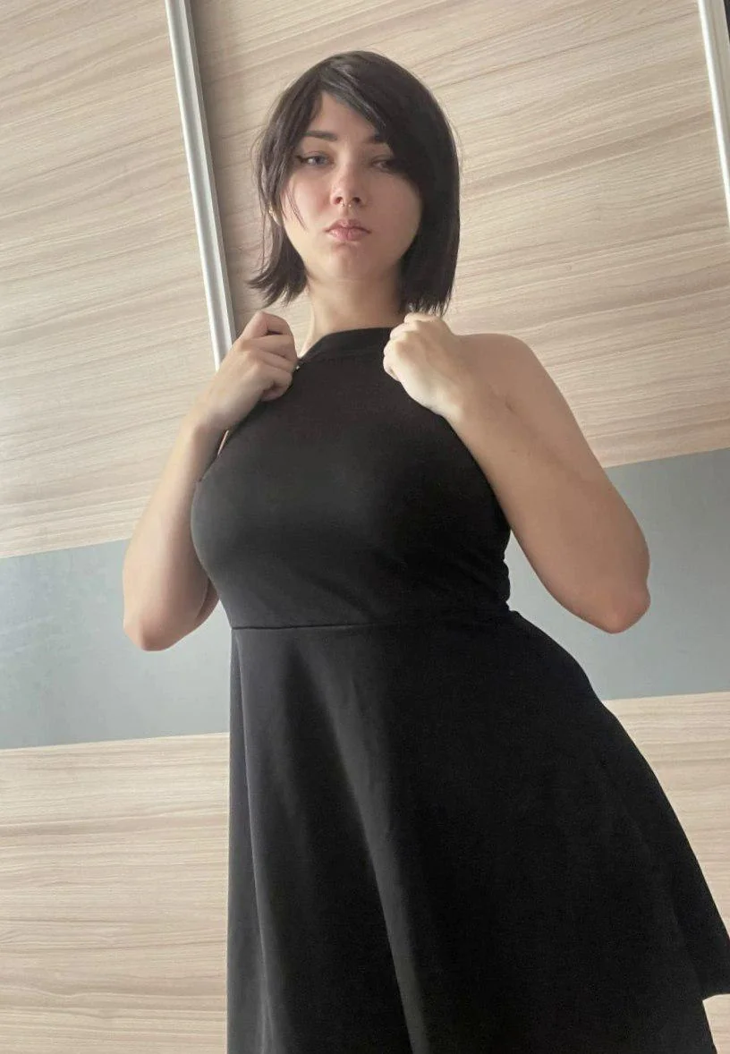 19F am I hot enough for you? picture 1 of 1