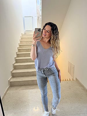 its a basic outfit, but I thought I like cute in it 🙈'