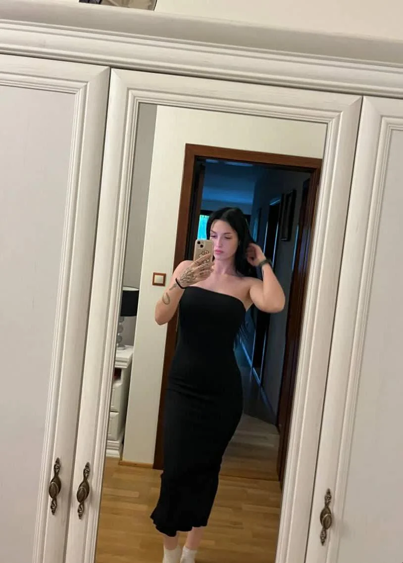 feeling super sexy today picture 1 of 1
