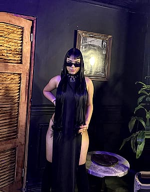 I’m ready for our date😗 Where you can bring me?'