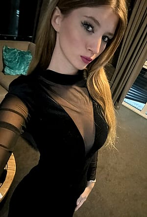 F19 Do i look hot for my age?'