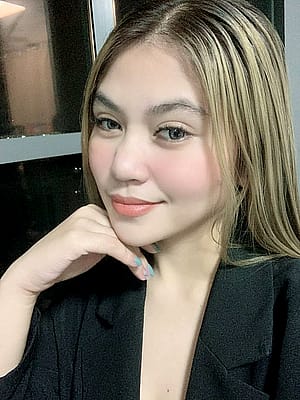 My colleagues said I look beautiful, do you agree?'
