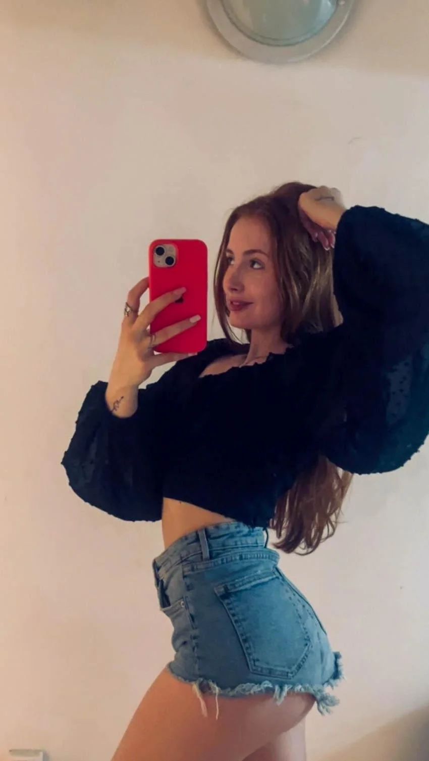 White girls with red hair, or something else? picture 1 of 1
