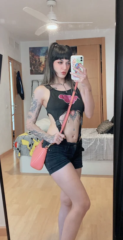 would you date with otaku girl like me? picture 1 of 1