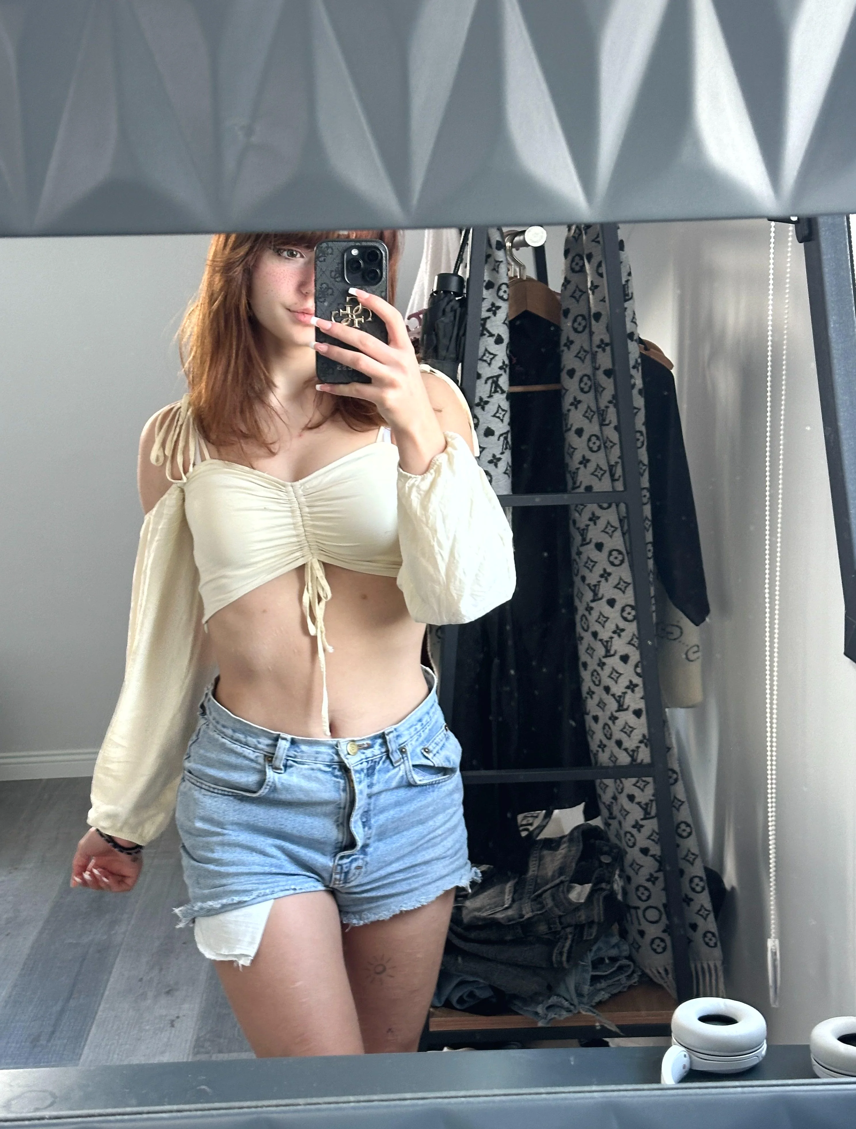 f18 hope i look really hot today picture 1 of 1
