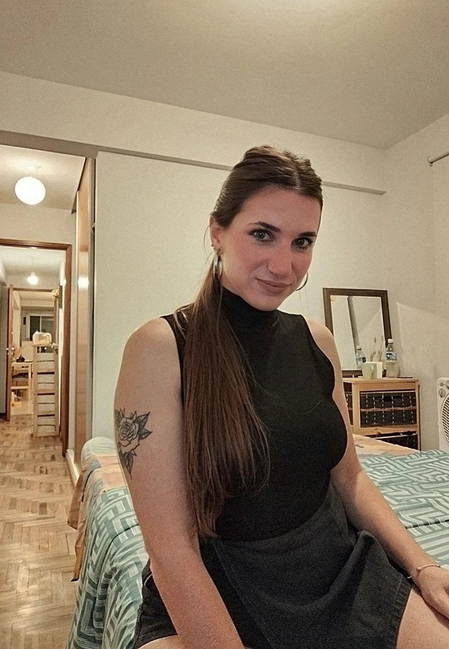 Do you like how I look in black? picture 1 of 1