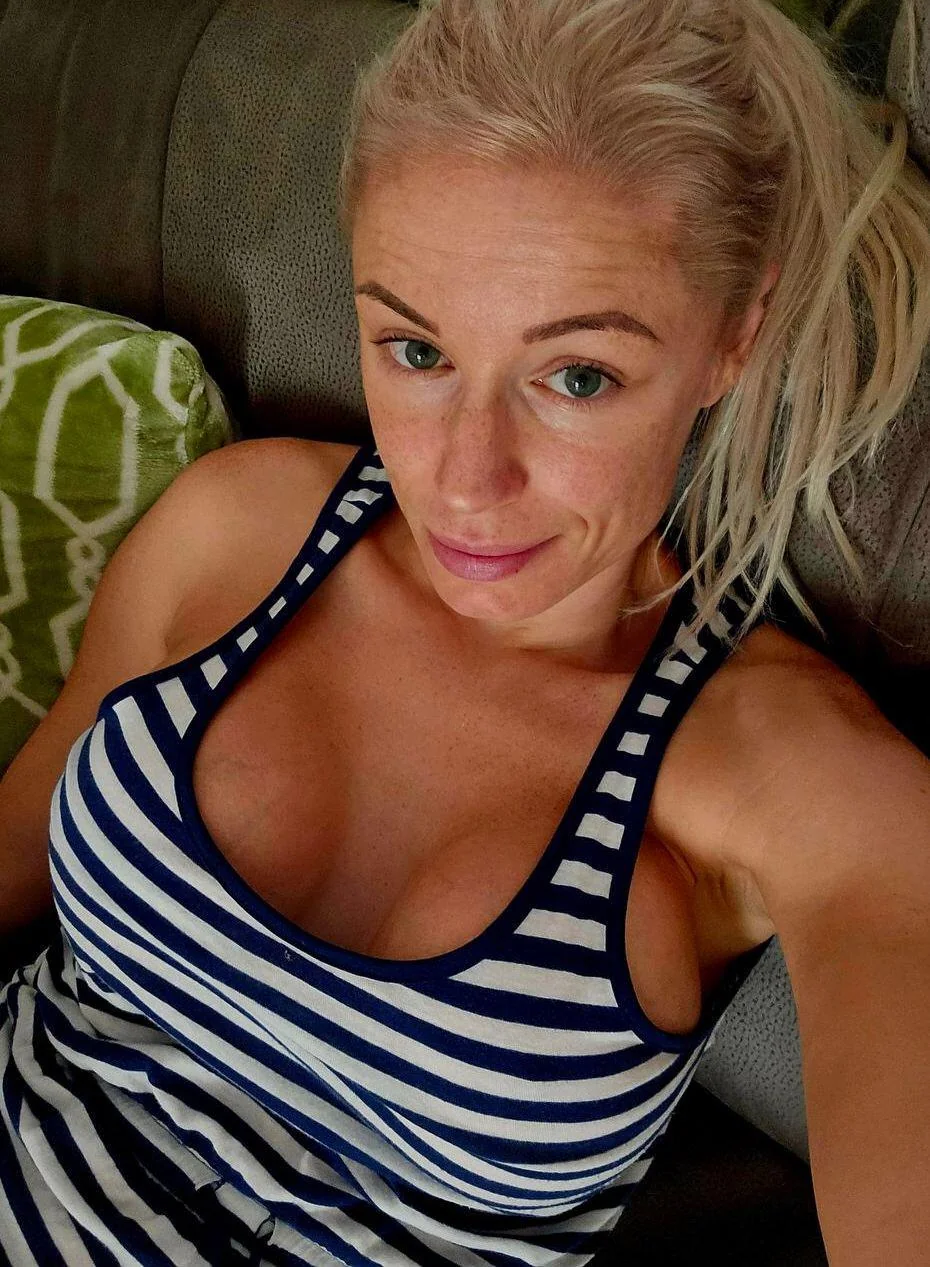 Just my natural look picture 1 of 1