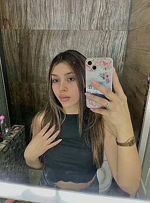 your cute gf next door'