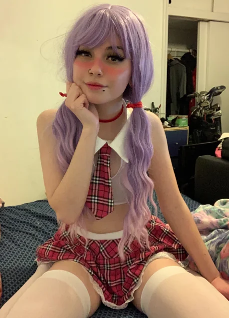 Do you think im hot? F22 picture 1 of 1