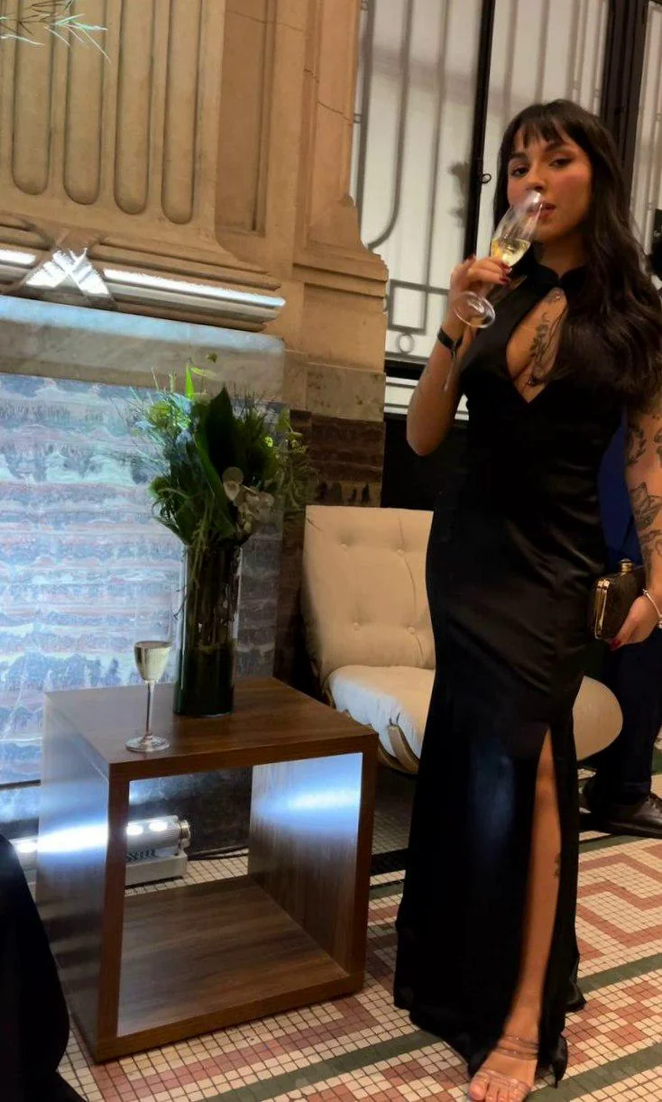 Do I look a bad girl? picture 1 of 1