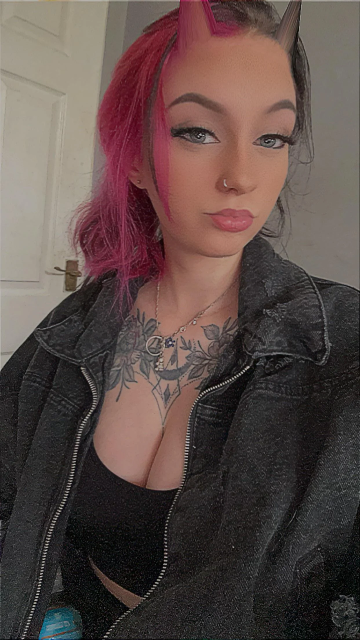 I swear I’m a good girl 😏🥵💋 picture 1 of 1