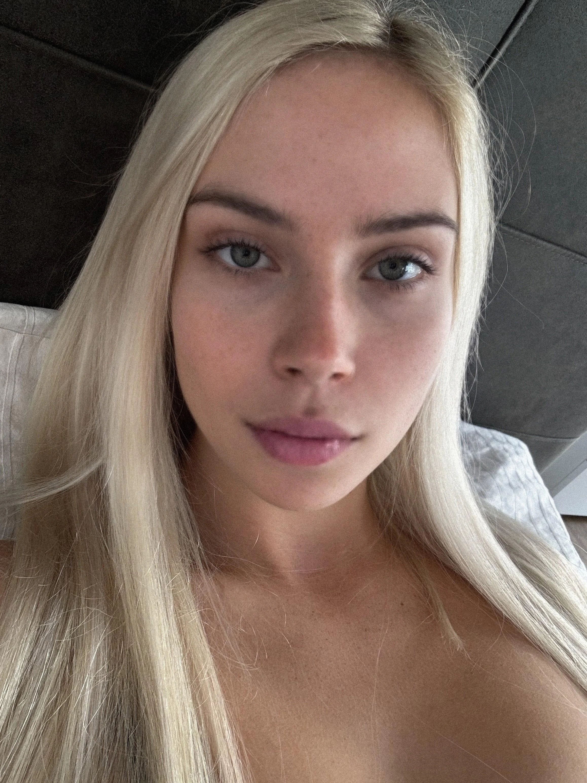 Am I pretty enough? picture 1 of 1
