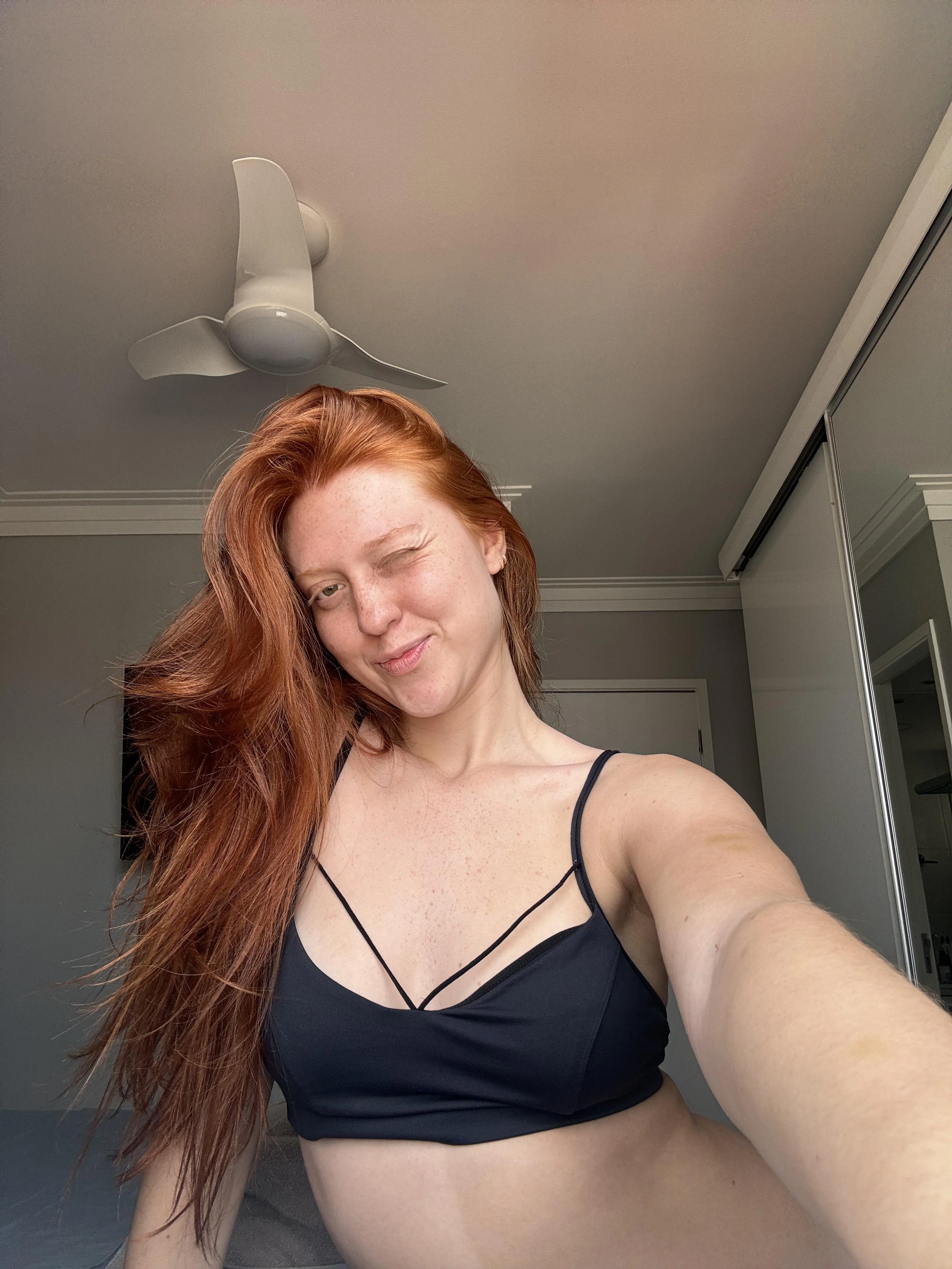 Do I look hot for a 18y/o? picture 1 of 1
