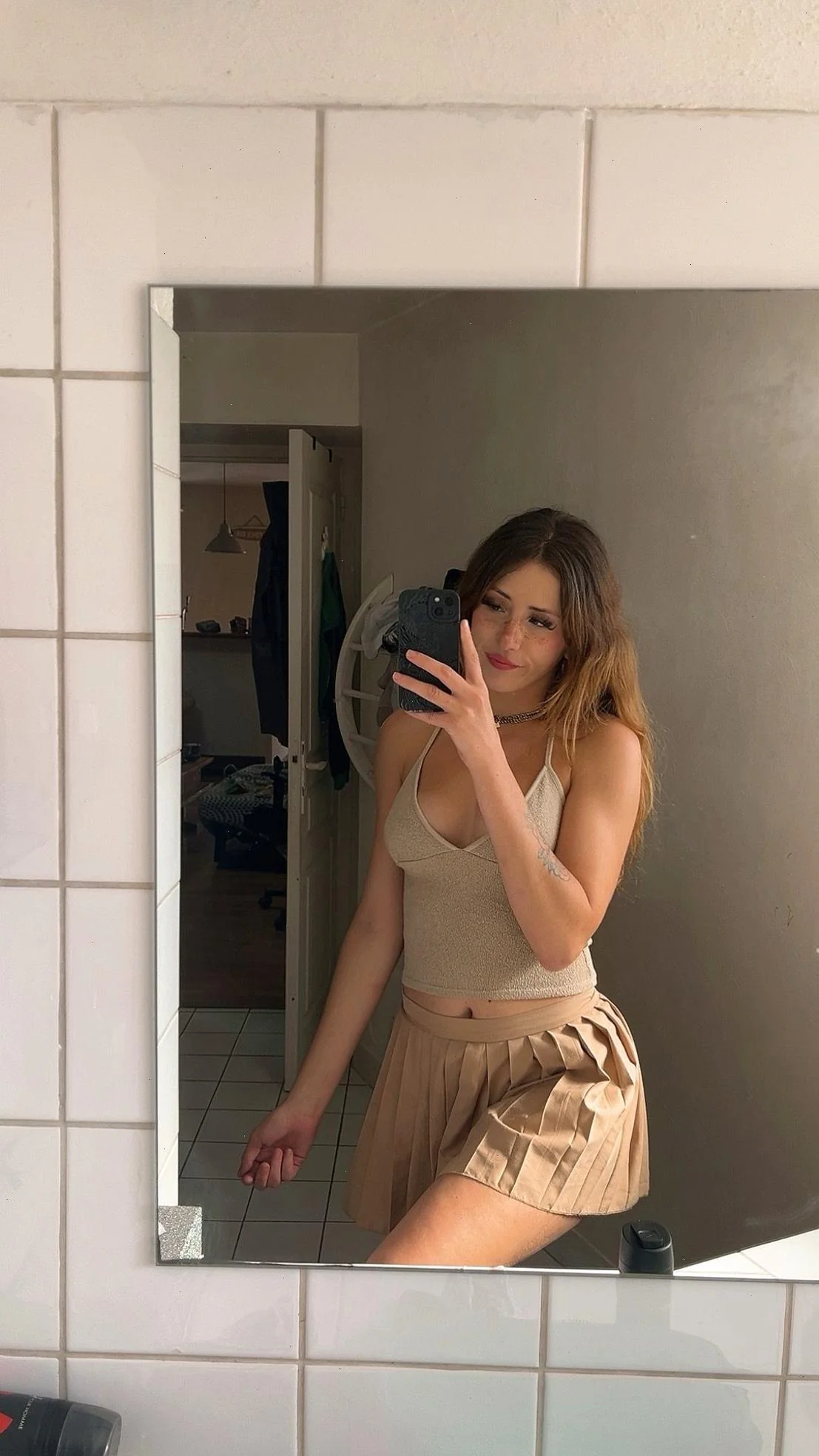 Feeling fabulous – rate this! picture 1 of 1