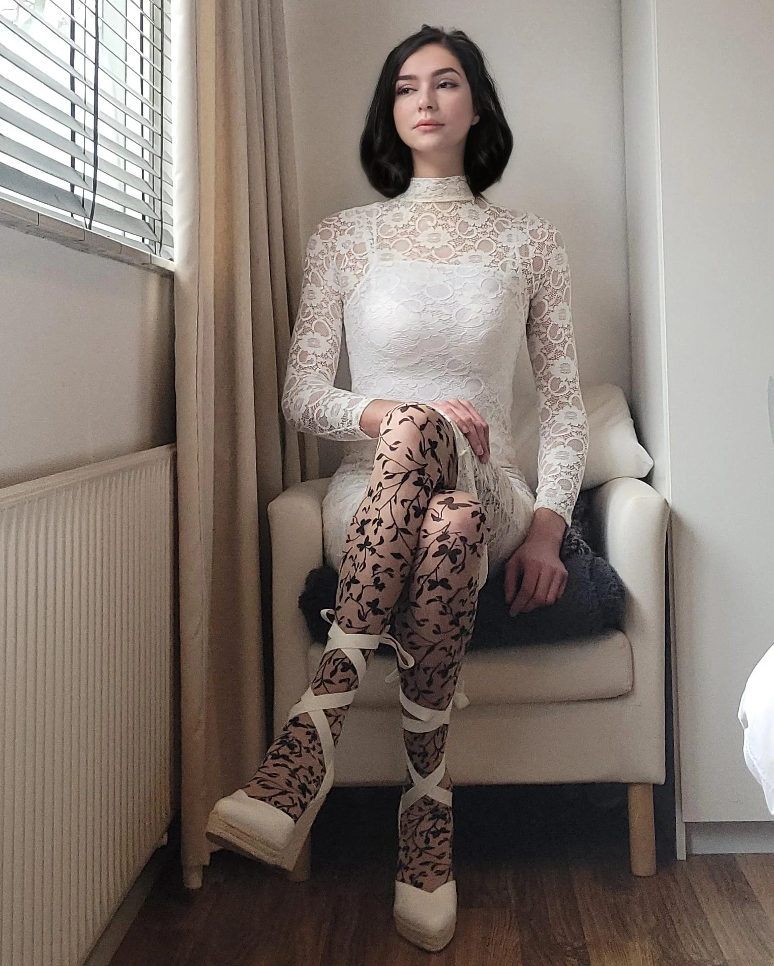 Do you think white suits me? picture 1 of 1