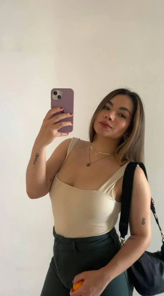 Do i look sexy today? picture 1 of 1