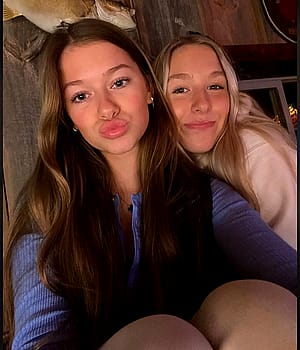 Pretty white girls'