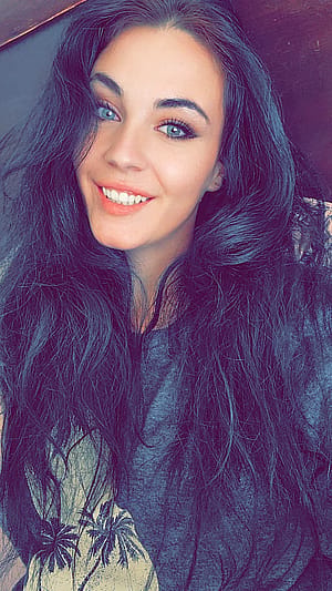 I would like to know, am I hot? F24'