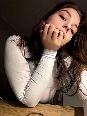 Single 18F Am I hot?'