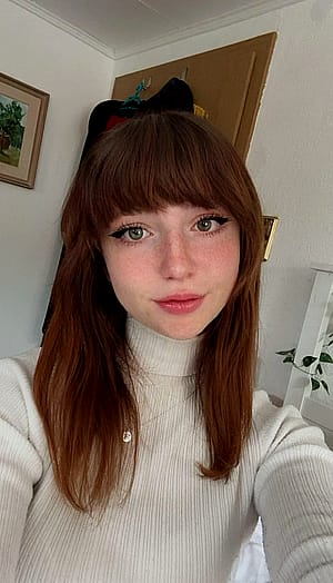 hoping my face isn’t as awkward as it feels to me'