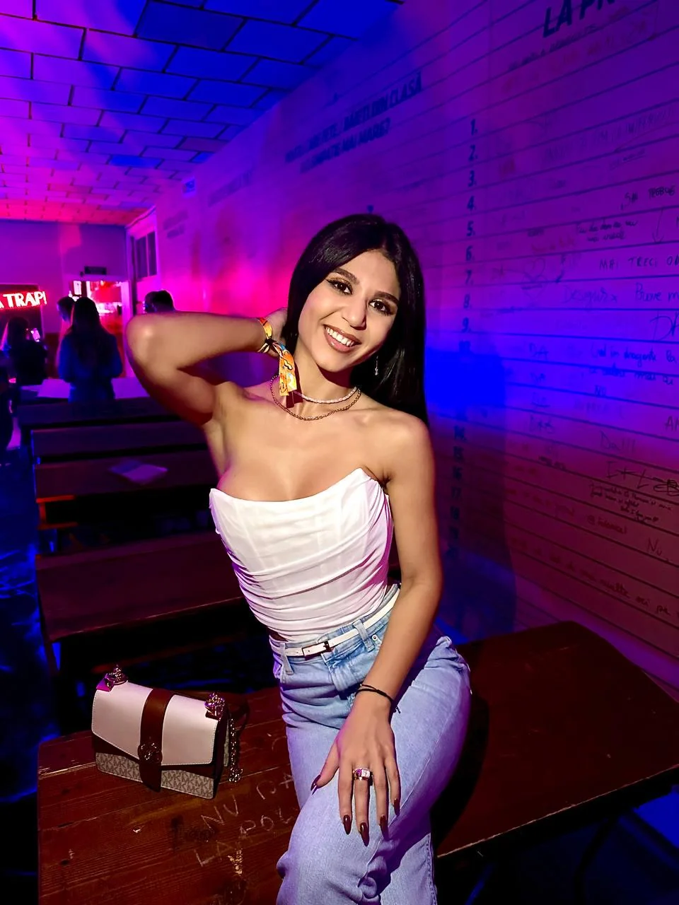 Felt lowkey the sexiest woman in the club picture 1 of 1