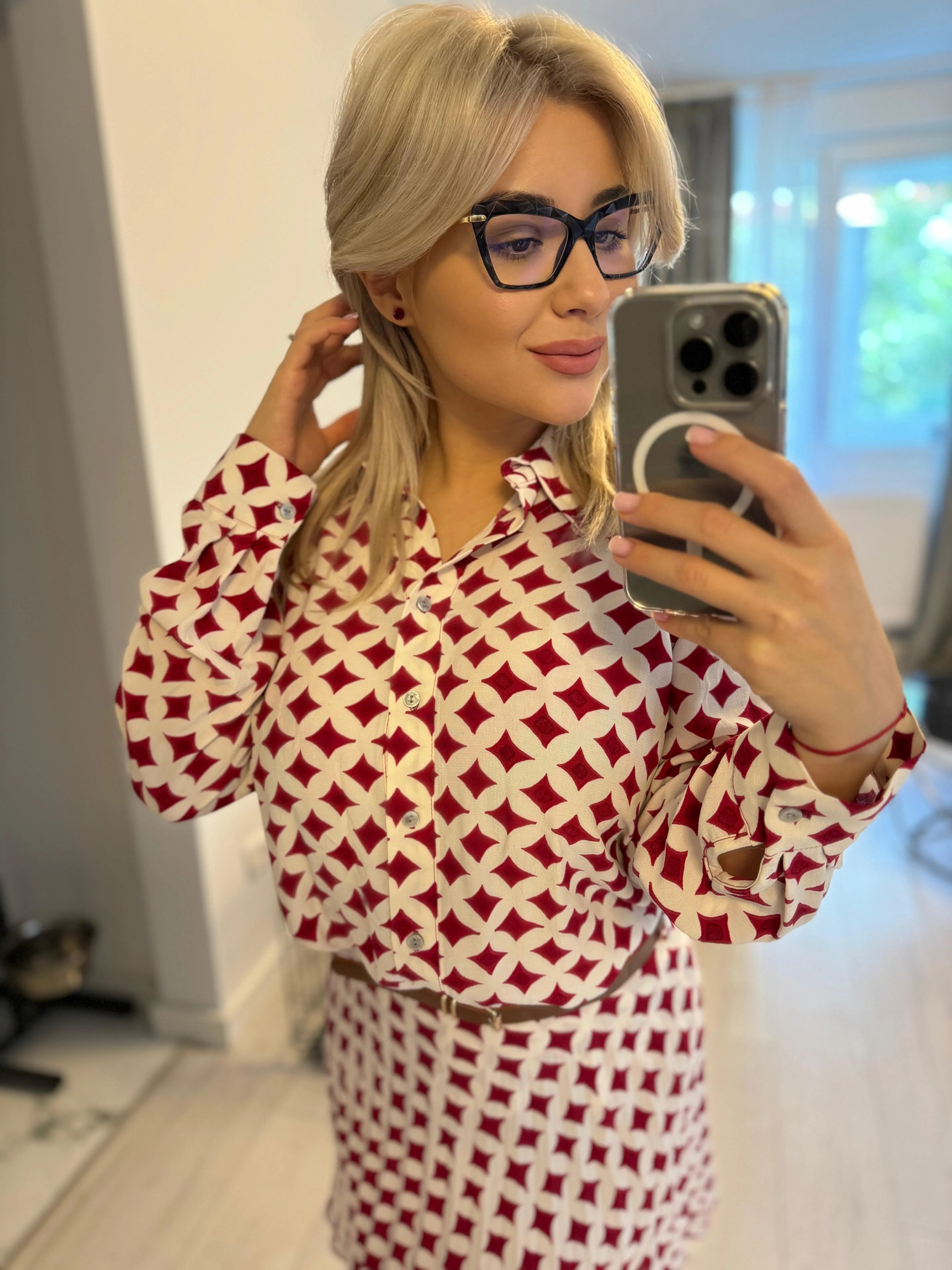 35 y/o going out picture 1 of 1
