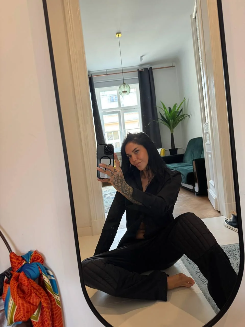 how do you like my sunday night outfit? picture 1 of 1