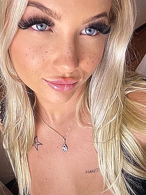 do you think im sexy looking?'